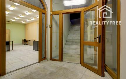 Na prenájom predajňa a kancelárske priestory v Šamoríne