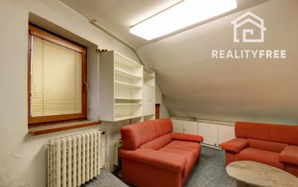 Na prenájom predajňa a kancelárske priestory v Šamoríne