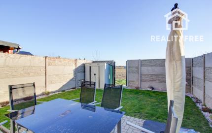 REZERVOVANÝ- Na predaj 3 izbový byt so záhradkou v Hamuliakove