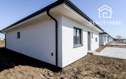 Novostaby Hviezdoslavov - 4i RD pozemok od 603m2-666m2