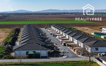 Novostaby Hviezdoslavov - 4i RD pozemok od 603m2-666m2