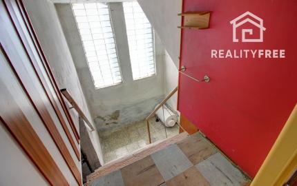 Na predaj: 4 izbový rodinný dom na pozemku 481 m², obec Dobrohošť