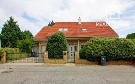 NOVINKA - 5i RD s UP 214m², pozemok 625m² Hamuliakovo