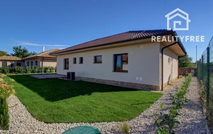 Na predaj: 4izbový rodinný dom – Šamorín-Bučuháza,  stav nadštandard