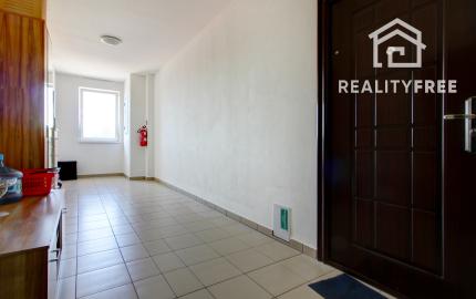 Na predaj: 3 izbový byt 65 m² , Rohovce, okres. Dun. Streda