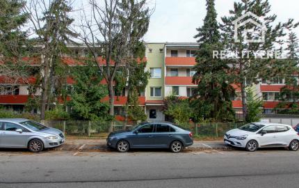 PRENÁJOM - 1 izbový byt - BA Dúbravka, Sokolíkova ulica