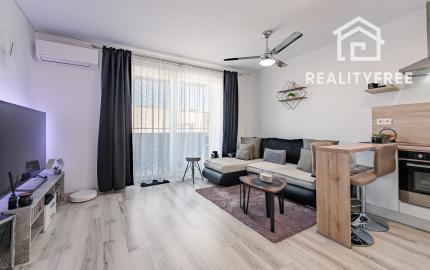 Na predaj 2,5-izbový byt s balkónom – Pezinok, Mahulanka