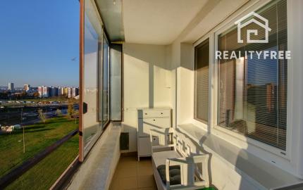 Na predaj útulná garsónka s loggiou – Bratislava, Petržalka, Topoľčianska ulica