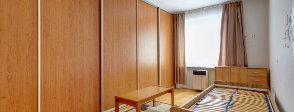 Na predaj: 2 izbový byt 52 m², Školská,  Šamorín