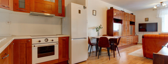 Na prenájom 2i byt v Rovinke s parkovacím státím