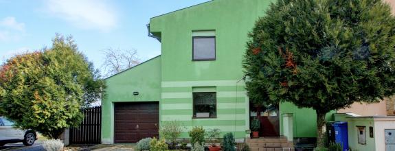 Na predaj: 4izbový rodinný dom s garážou – Šamorín-Mliečno