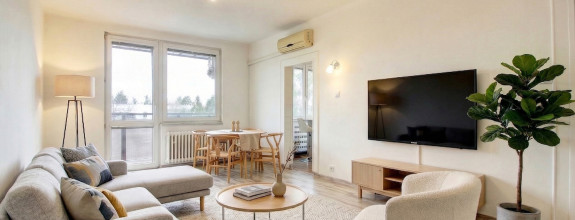 Na predaj 3 izbový, zrekonštruovaný byt v Komárne, ulica Damjanichova