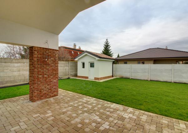 Na predaj: krásny 5izbový inteligentný rodinný dom v tichej lokalite, 15 min. od BA – Čakany,  stav nadštandard