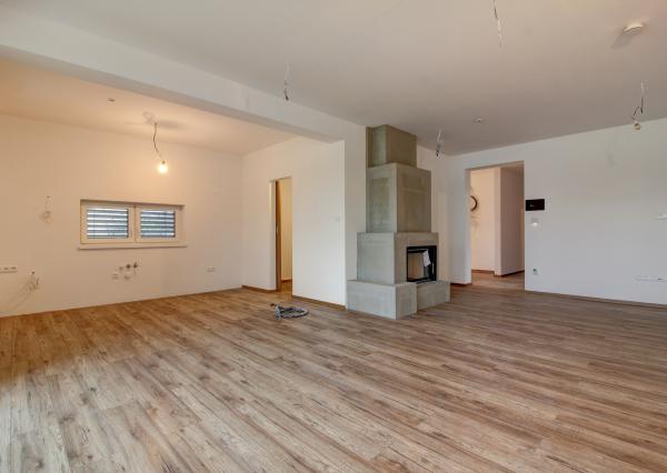 Na predaj: krásny 5izbový inteligentný rodinný dom v tichej lokalite, 15 min. od BA – Čakany,  stav nadštandard