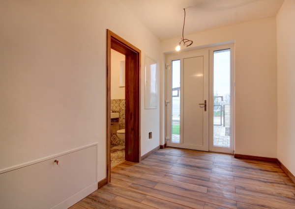 Na predaj: krásny 5izbový inteligentný rodinný dom v tichej lokalite, 15 min. od BA – Čakany,  stav nadštandard