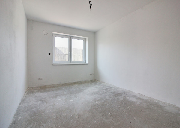 Na predaj skolaudovaný 4i RD s pozemkom 596 m² v Malej Pake.