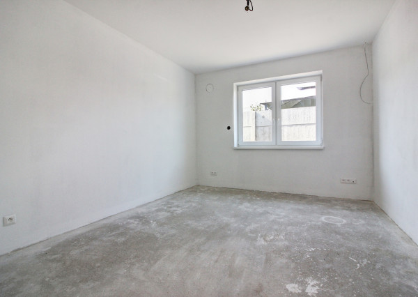 Na predaj skolaudovaný 4i RD s pozemkom 596 m² v Malej Pake.