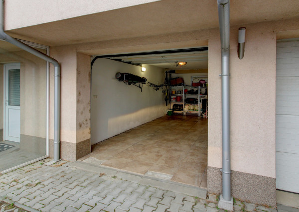 5izbový byt s garážou, Krajinská ul., BA - Pod.Biskupice