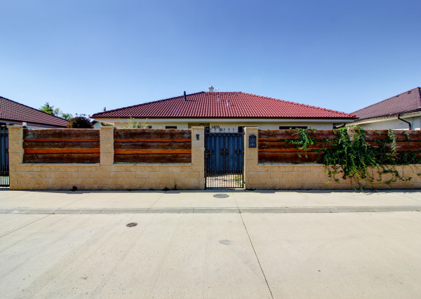 PREDANÉ - Predaj 4-izbového rodinného domu v Moste pri Bratislave