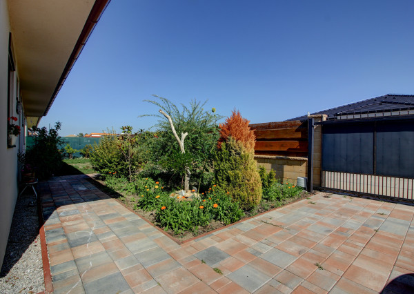 PREDANÉ - Predaj 4-izbového rodinného domu v Moste pri Bratislave