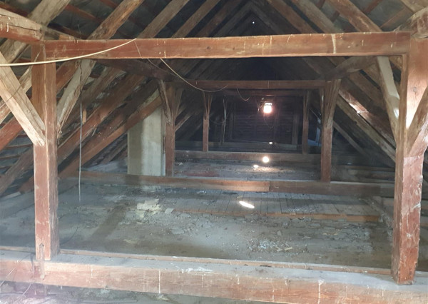 Na predaj: 4 izbový rodinný dom na pozemku o rozlohe 1543 m², obec Horný Bar