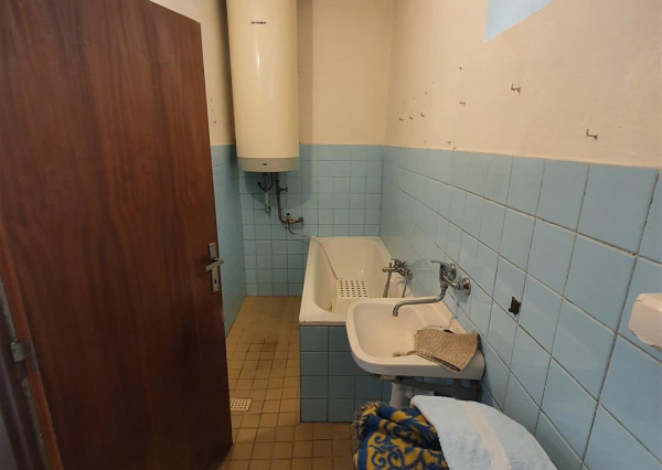 Na predaj: 4 izbový rodinný dom na pozemku o rozlohe 1543 m², obec Horný Bar