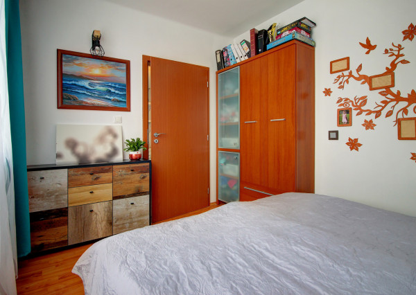 Na predaj: 3 izbový byt 66 m² , Mestský Majer,  Šamorín - kompletná rekonštrukcia