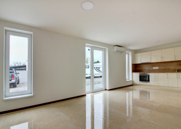 Na prenájom 3 izbový byt Šamorín- Čilistov s parkovacím státím