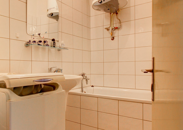 Na predaj priestranný 2i  byt v Komárne na Staničnej ulici