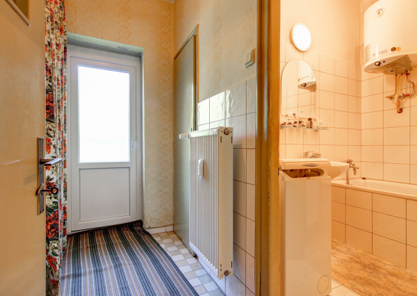 Na predaj priestranný 2i  byt v Komárne na Staničnej ulici