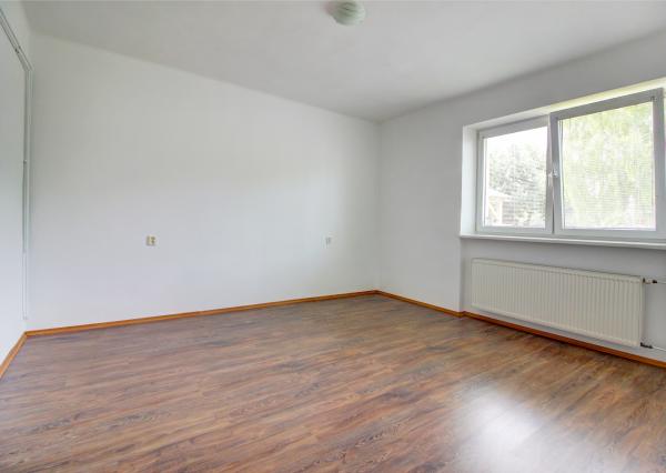 Na predaj: 4i RD -INVESTIČNÁ PRÍLEŽITOSŤ - obec Hamuliakovo