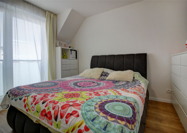 3i mezanín  so záhradou a parkovaním,  Bratislava - Čuňovo