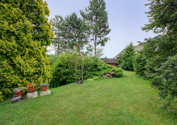 Na predaj chata s vlastným jazerom na 1208 m² pozemku v Trstenej na Ostrove