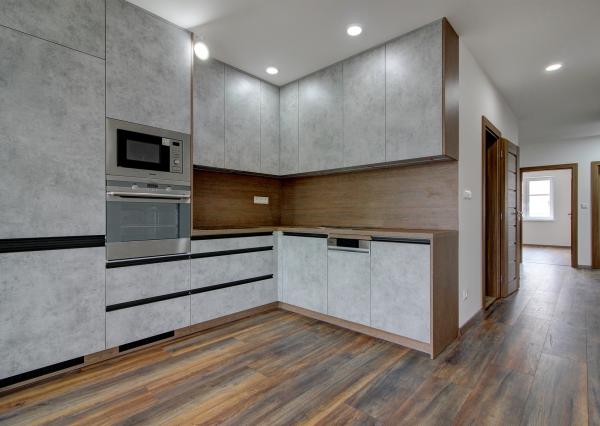 Na prenájom 4 izbový rodinný dom v Hornom Bare