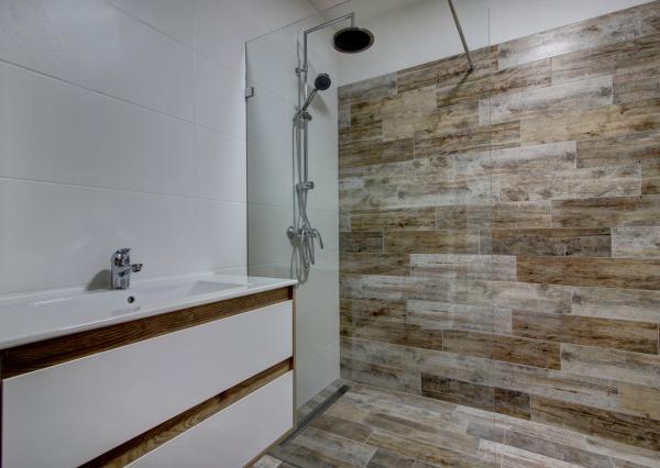 Na prenájom 4 izbový rodinný dom v Hornom Bare