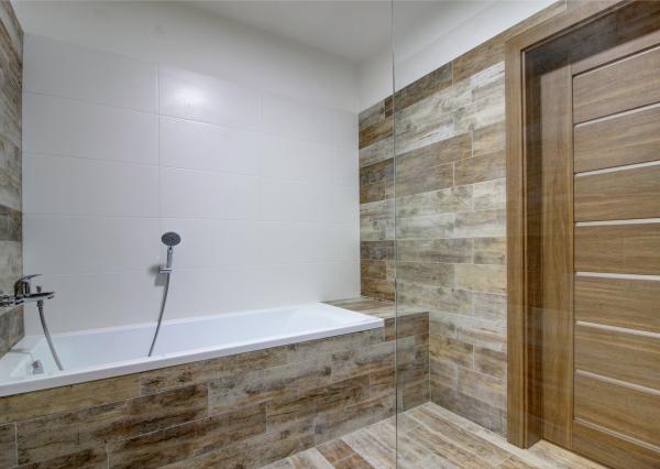 Na prenájom 4 izbový rodinný dom v Hornom Bare