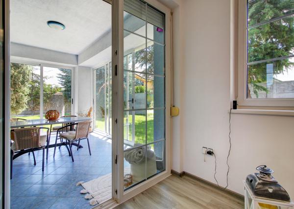 REZERVOVANÝ - Predaj 6i RD 310m2 s garážou, zimnou záhradou-Dunajská Lužná