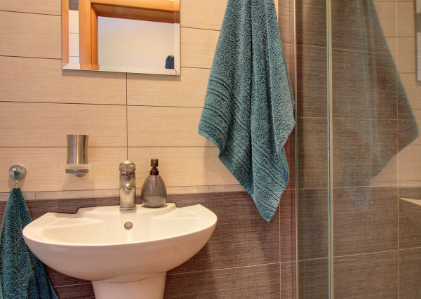 REZERVOVANÝ - Predaj 6i RD 310m2 s garážou, zimnou záhradou-Dunajská Lužná