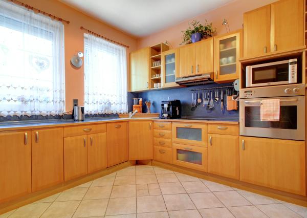 REZERVOVANÝ - Predaj 6i RD 310m2 s garážou, zimnou záhradou-Dunajská Lužná