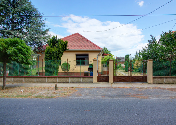 Na predaj 6 izbový rodinný dom v Mosonmagyaróvári na 1059 m² pozemku