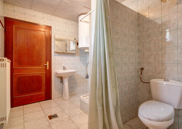 Na predaj 6 izbový rodinný dom v Mosonmagyaróvári na 1059 m² pozemku