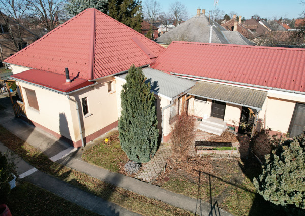 Na predaj 6 izbový rodinný dom v Mosonmagyaróvári na 1059 m² pozemku