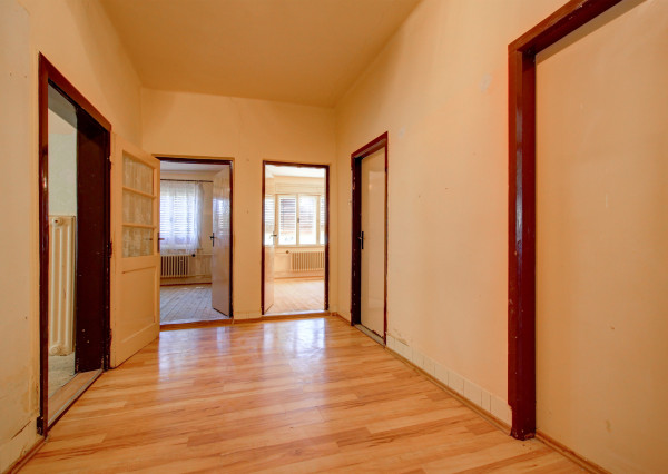 Na predaj: 3 izbový rodinný dom na pozemku o rozlohe 361 m², Gabčíkovo