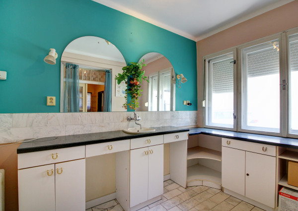 Na predaj: 3 izbový rodinný dom na pozemku o rozlohe 361 m², Gabčíkovo