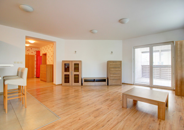 Na predaj: 3 izbový byt 103 m² s terasou, Hlavná,  Šamorín