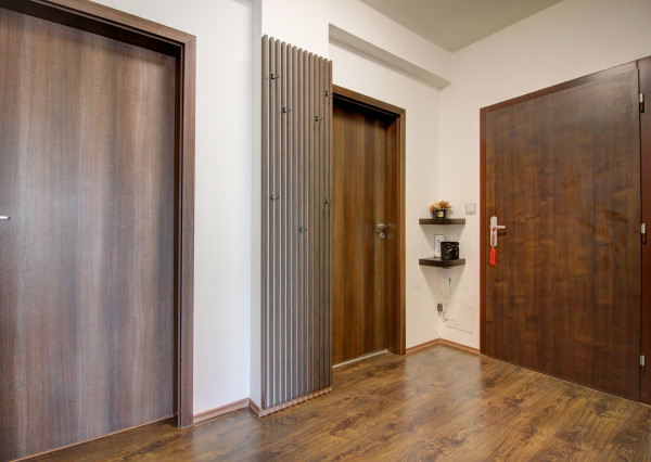 Na predaj elegantný 3 izbový byt v Rovinke s parkovacím státím