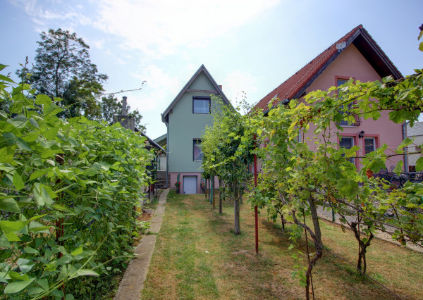 Na predaj záhradná chata na pozemku 531 m² v Šamoríne