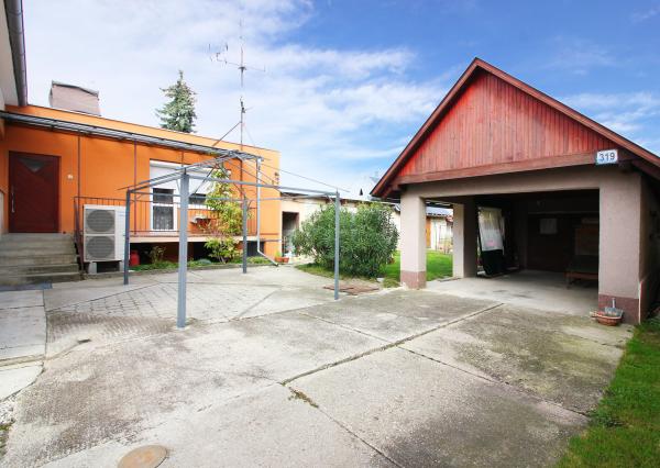 Na predaj: 4i RD, pozemok 1719 m², obec Vojka nad Dunajom