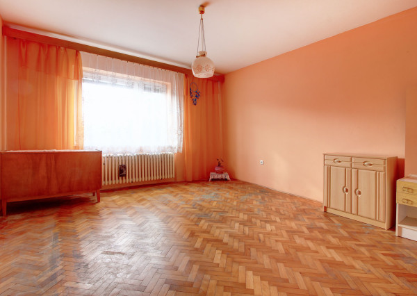 Na predaj: 4i RD, pozemok 1719 m², obec Vojka nad Dunajom