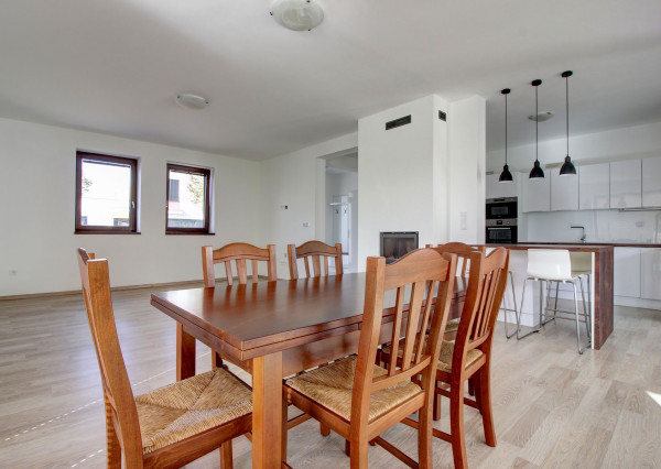 Na predaj: 5  izbový rodinný dom – Bratislava - Podunajské Biskupice